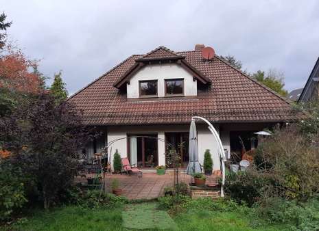 Außenansicht - Einfamilienhaus in 61389 Schmitten mit 245m² kaufen