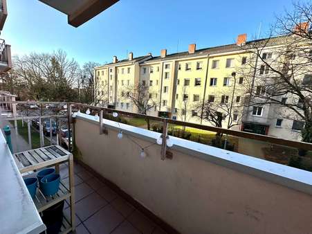 Balkon - Etagenwohnung in 65933 Frankfurt mit 51m² kaufen
