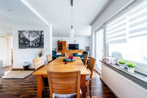 Wohn- und Essbereich - Etagenwohnung in 60435 Frankfurt mit 74m² kaufen