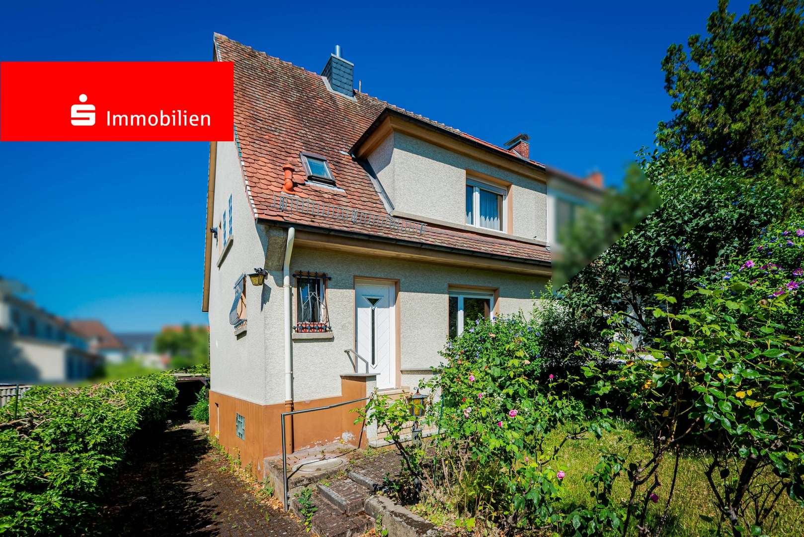 Aussenansicht Aussenansicht - Reiheneckhaus in 60386 Frankfurt mit 105m² kaufen