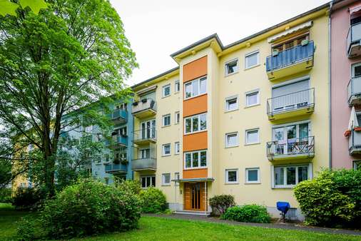 Außenansicht - Etagenwohnung in 60433 Frankfurt mit 66m² kaufen