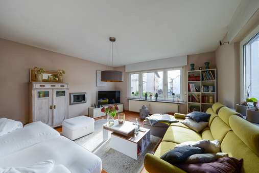 Wohnzimmer - Einfamilienhaus in 63477 Maintal mit 177m² kaufen