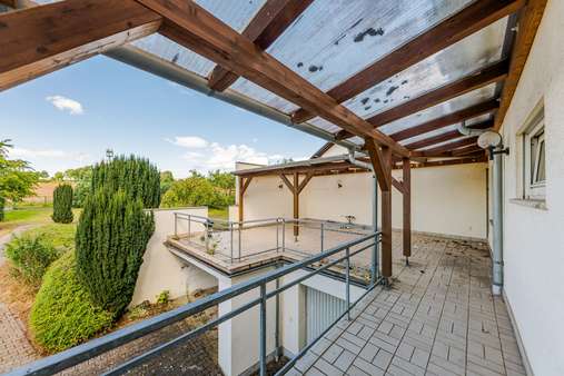Terrasse Rückseite - Etagenwohnung in 63477 Maintal mit 251m² kaufen