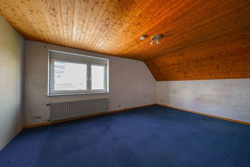 Schlafzimmer - Etagenwohnung in 63477 Maintal mit 100m² kaufen