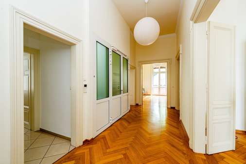 Eingangsbereich - Erdgeschosswohnung in 60325 Frankfurt mit 173m² kaufen