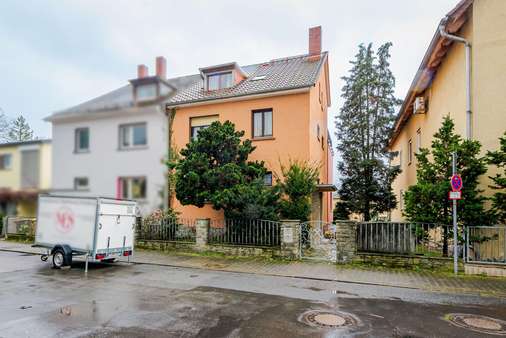 Außenansicht - Zweifamilienhaus in 60431 Frankfurt mit 184m² kaufen