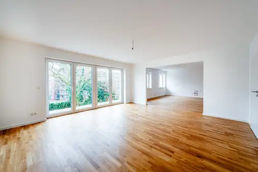 Frankfurt-Ginnheim: Komplett sanierte Wohnung mit großem Balkon zu verkaufen!