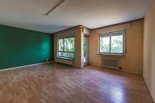Erdgeschoss: Großzügiger Wohnbereich Erdgeschoss: Großzügiger Wohnbereich - Reihenendhaus in 60439 Frankfurt mit 96m² kaufen