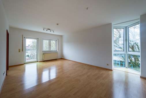 Wohnzimmer - Etagenwohnung in 63477 Maintal mit 102m² kaufen