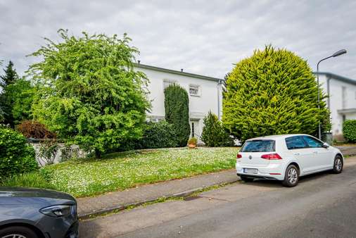 Außenansicht - Einfamilienhaus in 60431 Frankfurt mit 145m² kaufen