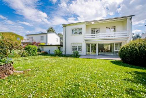 Rückansicht - Einfamilienhaus in 60431 Frankfurt mit 145m² kaufen