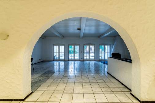 Eingangsbereich - Mehrfamilienhaus in 61381 Friedrichsdorf mit 138m² kaufen