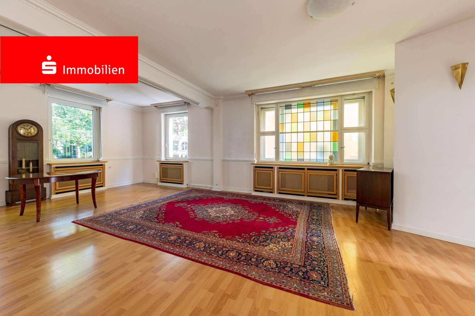 Großes Wohn- und Esszimmer Großes Wohn- und Esszimmer - Erdgeschosswohnung in 60594 Frankfurt mit 83m² kaufen