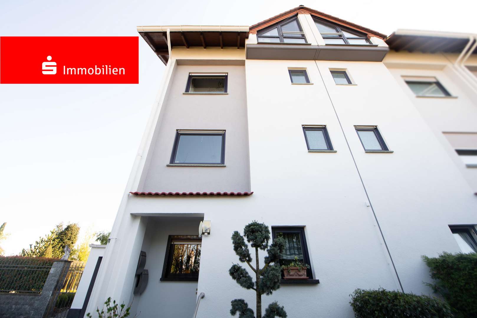 Aussenansicht - Zweifamilienhaus in 63165 Mühlheim mit 168m² kaufen