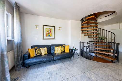 Wohnzimmer Wohnzimmer - Zweifamilienhaus in 63165 Mühlheim mit 169m² kaufen