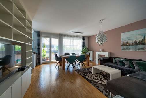 Wohn.- und Essbereich - Etagenwohnung in 60439 Frankfurt mit 104m² kaufen