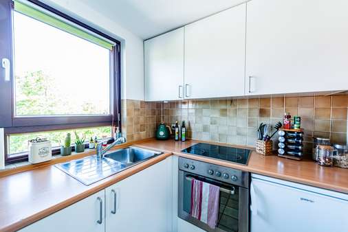 Küche mit Einbauküche - Etagenwohnung in 65795 Hattersheim mit 59m² kaufen