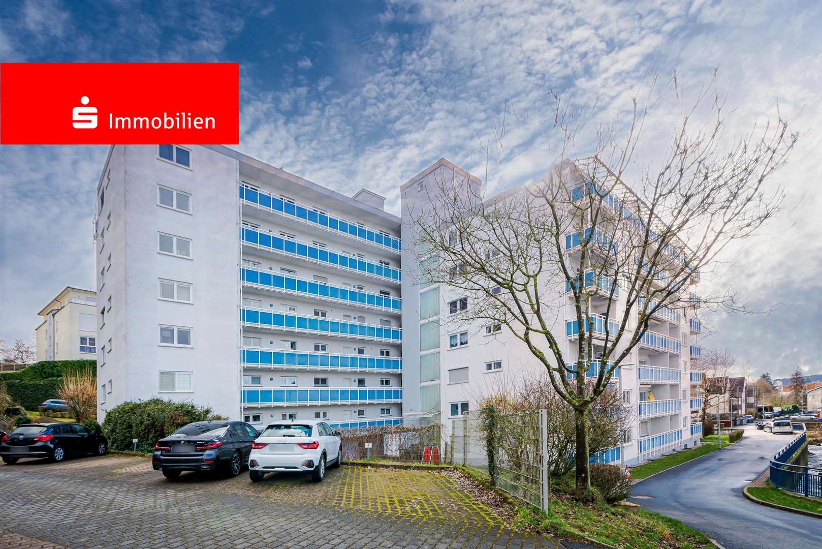 Gesamtansicht Gebäudekomplex - Erdgeschosswohnung in 65779 Kelkheim mit 65m² kaufen