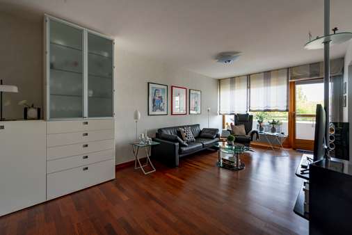Wohnzimmer - Etagenwohnung in 63067 Offenbach mit 94m² kaufen