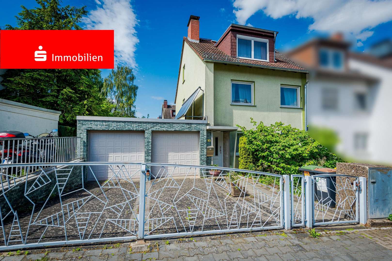 Straßenansicht Straßenansicht - Reihenendhaus in 60435 Frankfurt mit 128m² kaufen
