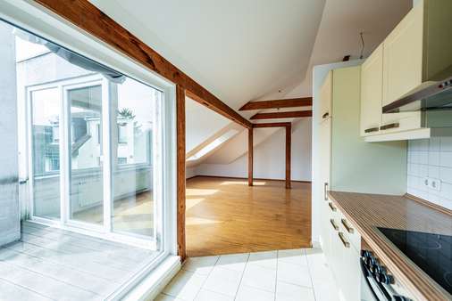 Küche - Dachgeschosswohnung in 60487 Frankfurt mit 58m² kaufen