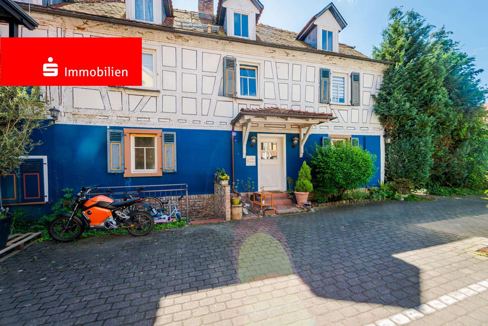 Außenansicht - Erdgeschosswohnung in 60437 Frankfurt mit 52m² kaufen
