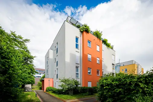 Frankfurt-Westend: Einmalige Dachgeschoss-Maisonette in ruhiger und zentraler Lage!