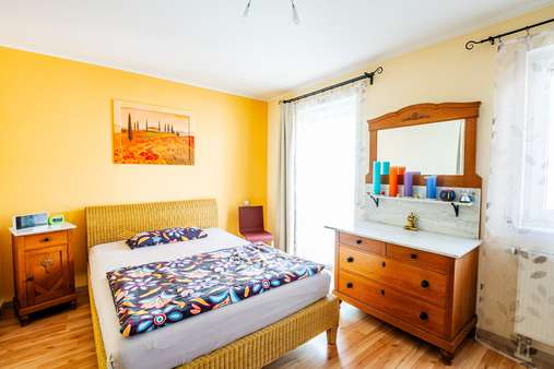 Schlafzimmer 1. OG - Reihenmittelhaus in 60433 Frankfurt mit 113m² kaufen