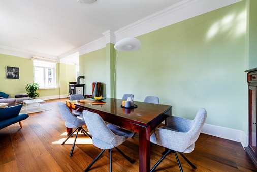 Wohn- und Esszimmer - Einfamilienhaus in 60435 Frankfurt mit 252m² kaufen