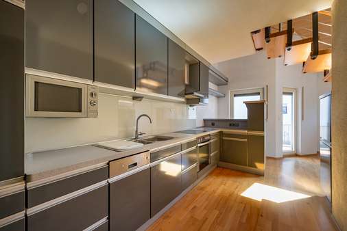 2. Obergeschoss: Moderne Küche 2. Obergeschoss: Moderne Küche - Maisonette-Wohnung in 63165 Mühlheim mit 75m² kaufen