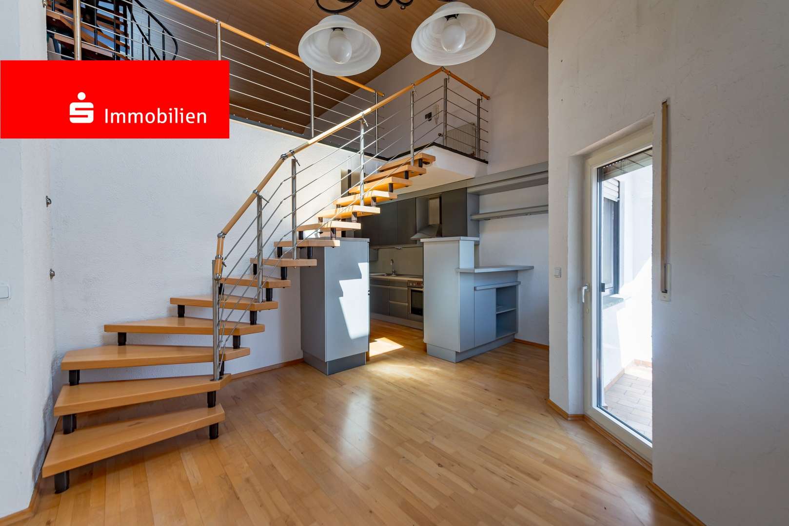 2. Obergeschoss: Innenliegende Treppe zum Wohnzimmer 2. Obergeschoss: Innenliegende Treppe zum Wohnzimmer - Maisonette-Wohnung in 63165 Mühlheim mit 75m² kaufen