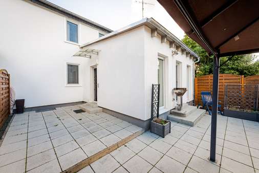Terrasse Terrasse - Reihenmittelhaus in 65933 Frankfurt mit 108m² kaufen