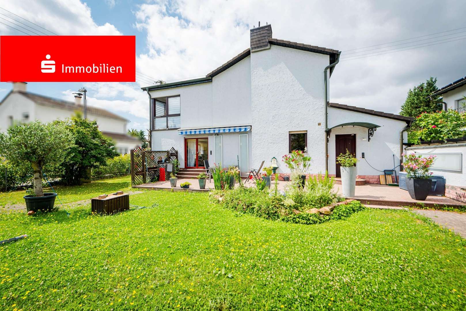 Gartenseitige Hausansicht Gartenseitige Hausansicht - Einfamilienhaus in 65933 Frankfurt mit 172m² kaufen