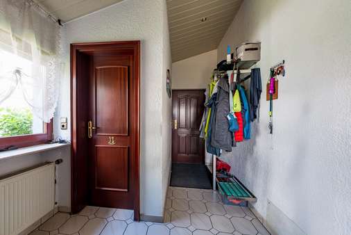 Erdgeschoss Diele Erdgeschoss Diele - Einfamilienhaus in 65933 Frankfurt mit 172m² kaufen