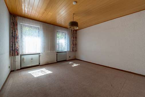 Schlafzimmer im Erdgeschoss Schlafzimmer im Erdgeschoss - Mehrfamilienhaus in 63073 Offenbach mit 184m² kaufen