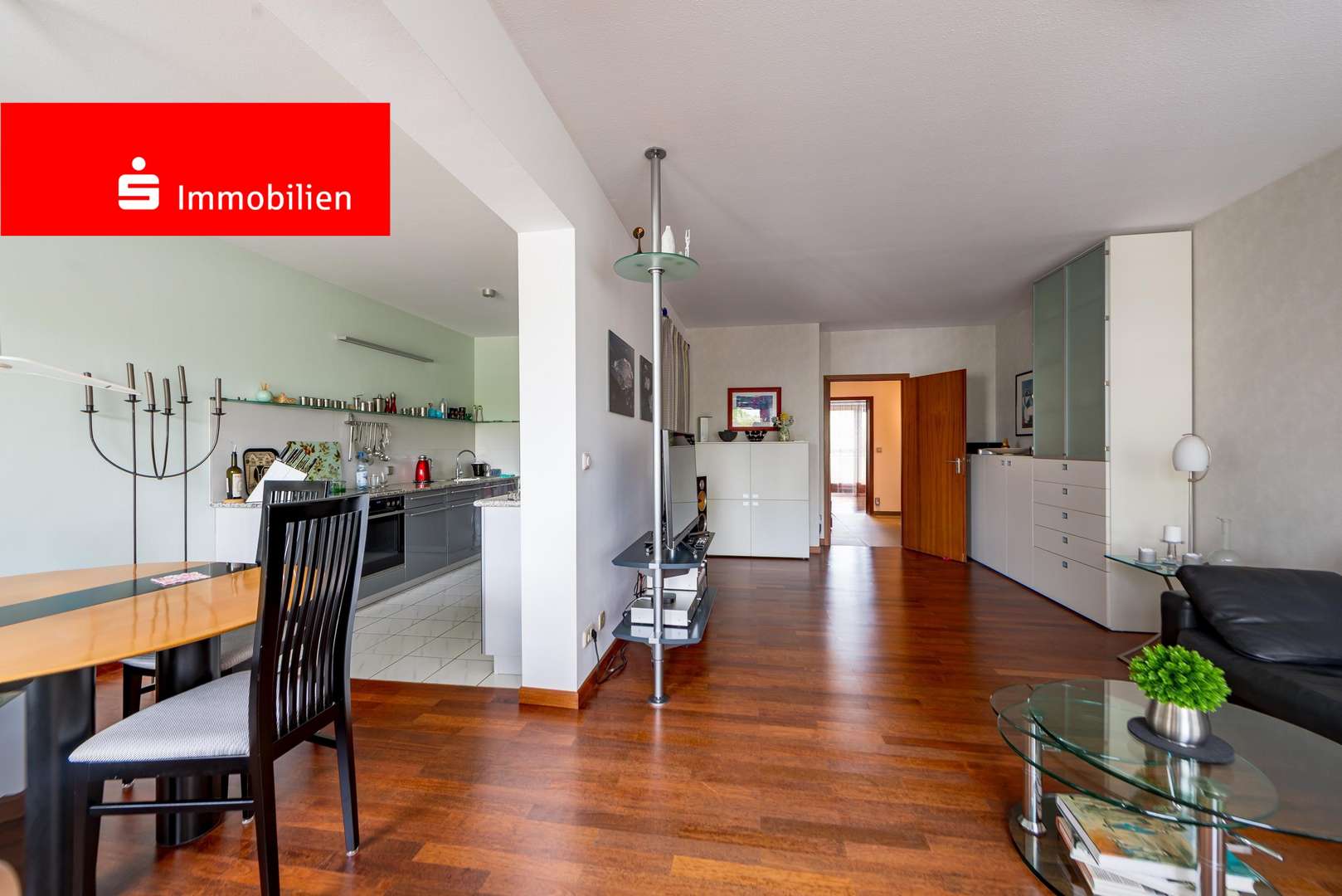 Übersicht: Wohnen, Essen und Kochen - Etagenwohnung in 63067 Offenbach mit 94m² kaufen
