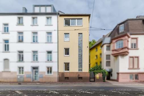 Außenansicht Außenansicht - Maisonette-Wohnung in 60596 Frankfurt mit 169m² kaufen