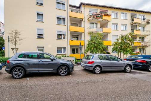 Haus Rückansicht Haus Rückansicht - Erdgeschosswohnung in 60316 Frankfurt mit 55m² kaufen