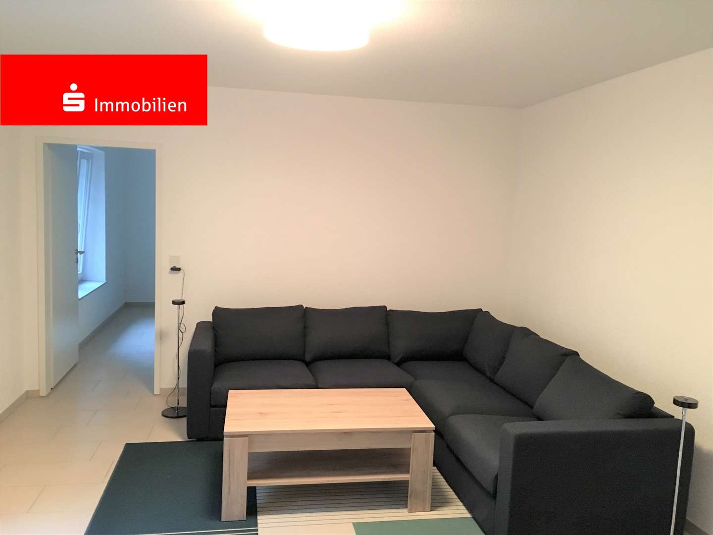 Wohnzimmer Wohnzimmer - Souterrain-Wohnung in 60318 Frankfurt mit 68m² kaufen