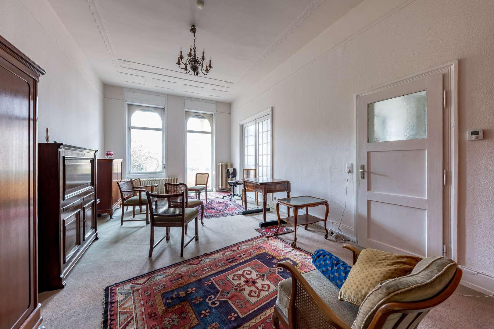 Wohn- und Esszimmer Wohn- und Esszimmer - Erdgeschosswohnung in 60318 Frankfurt mit 105m² kaufen