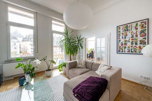 Wohnzimmer Wohnzimmer - Etagenwohnung in 60318 Frankfurt mit 110m² kaufen