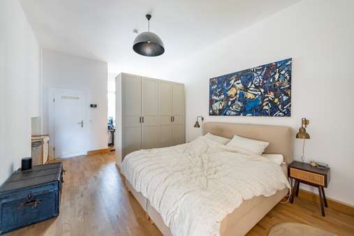 Schlafzimmer Schlafzimmer - Etagenwohnung in 60318 Frankfurt mit 110m² kaufen
