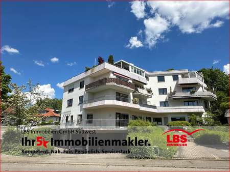 Hausansicht - Etagenwohnung in 78333 Stockach mit 79m² kaufen