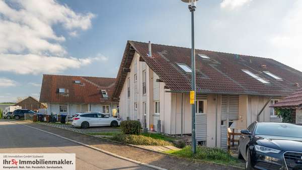Hausansicht - Maisonette-Wohnung in 78357 Mühlingen mit 88m² kaufen