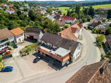 Luftbild  - Zweifamilienhaus in 78357 Mühlingen mit 214m² kaufen