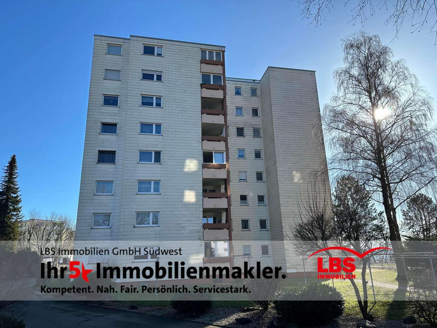 Hausansicht - Etagenwohnung in 78333 Stockach mit 83m² kaufen