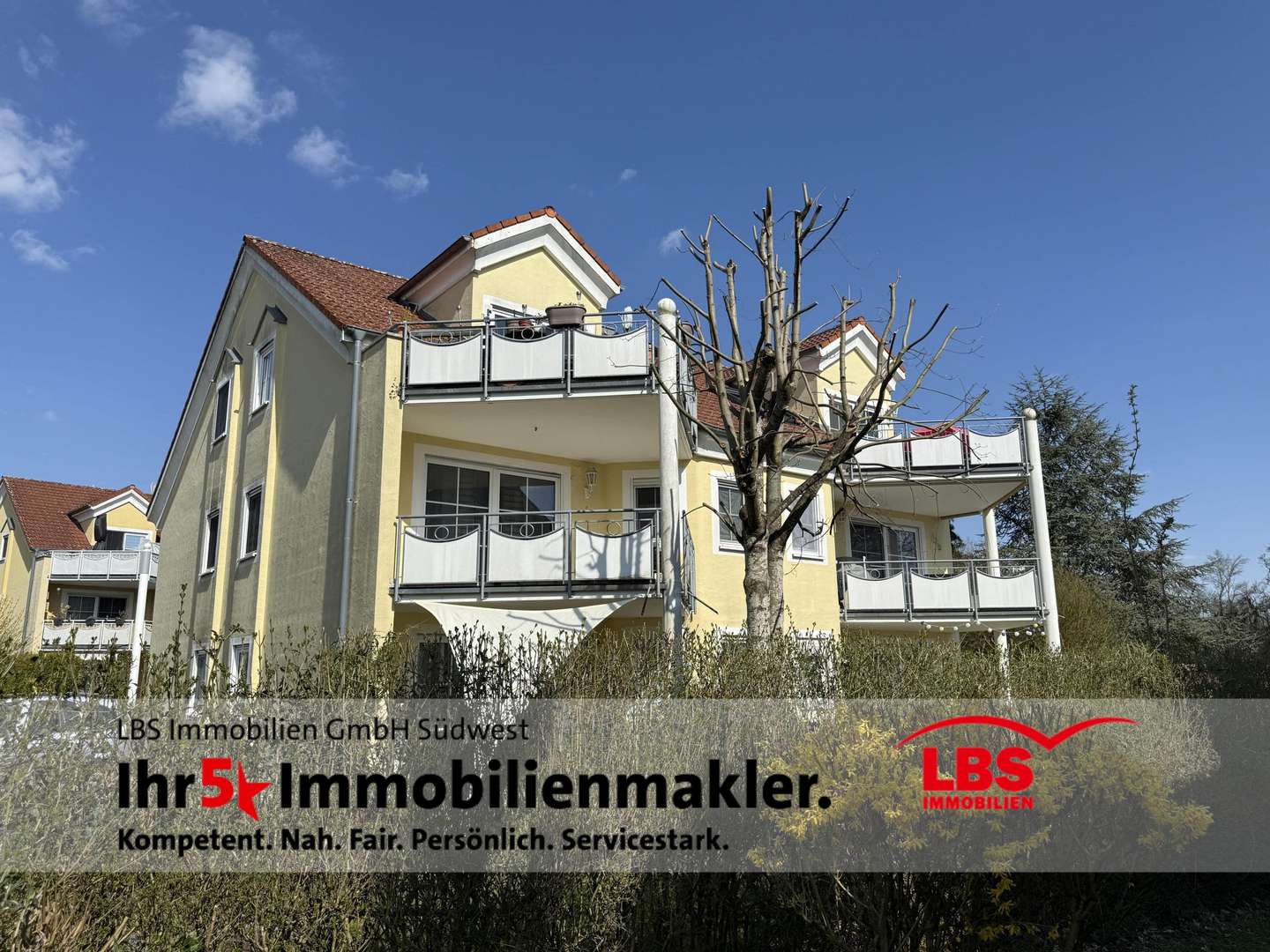 Hausansicht - Etagenwohnung in 78253 Eigeltingen mit 80m² kaufen