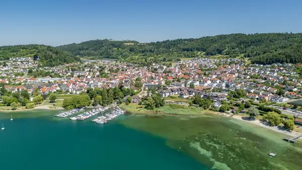Wohnen am See – Charmante 3-Zimmer-Wohnung mit Garten und direkter Ufernähe in Ludwigshafen