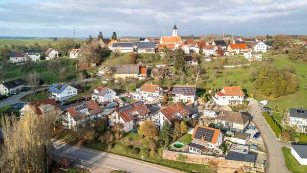 Luftbild Luftbild - Dachgeschosswohnung in 78357 Mühlingen mit 65m² kaufen