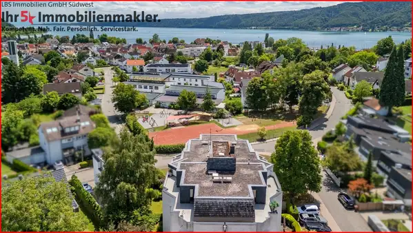 Bodensee in Sicht – stilvolles Penthouse mit umlaufender Dachterrasse